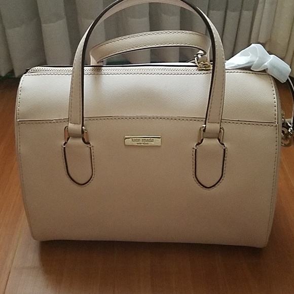 kate spade Handbags - NWT Kate Spade baby pink purse